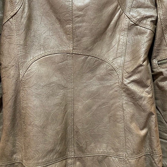 Danier Leather Jacket - Picture 6 of 8
